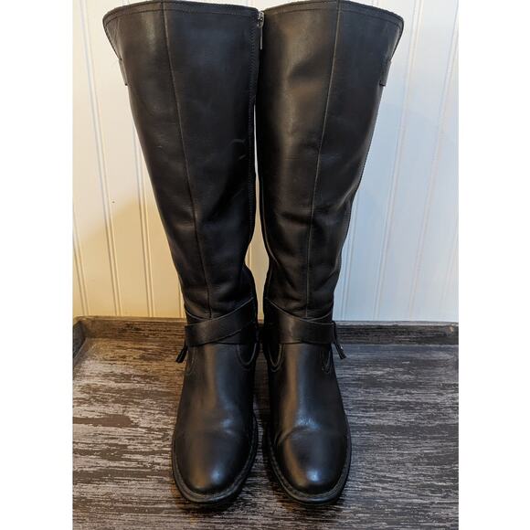 UGG Women's Bandara Tall Black Leather Riding Boot with Zipper Size 8 - Picture 2 of 6